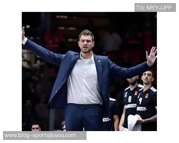 拓记:斯普利特赞同波波观点强调新人应坚持努力而非安慰