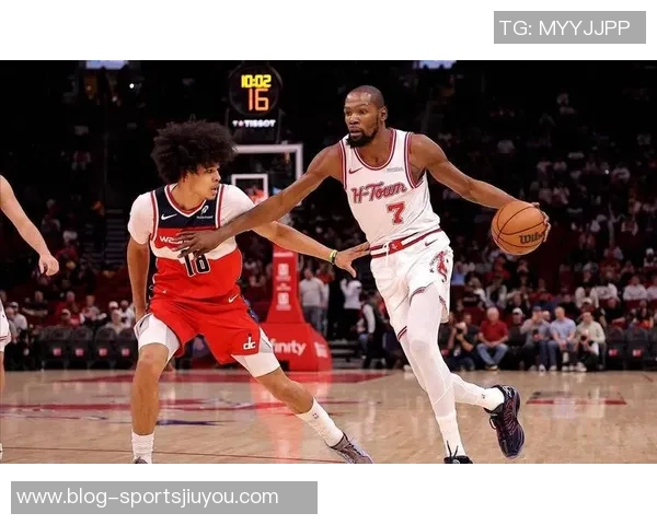 火箭双星伊森与杜门申贾登场净效率惊人助力球队大胜48分